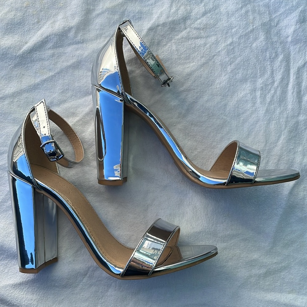 Vintage Charlotte Russe Metallic Silver Block Heels Ankle Strap Size 7